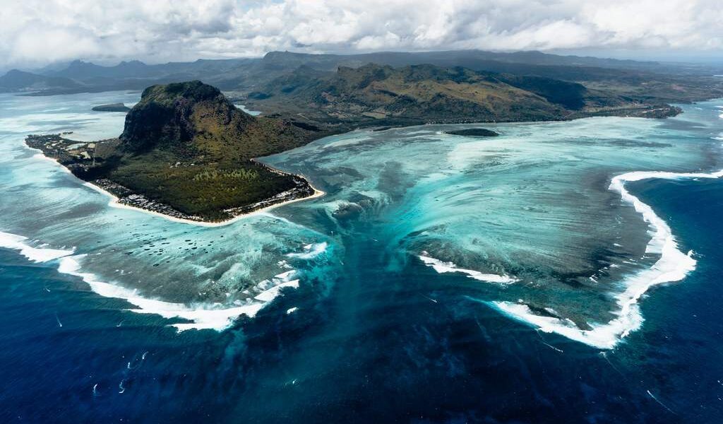 Port Louis Underwater Waterfall