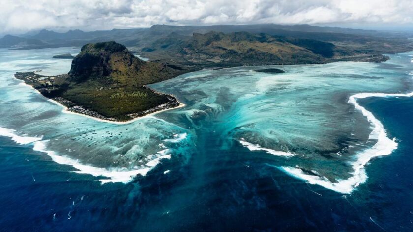 Port Louis Underwater Waterfall